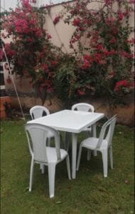 طقم طاولة مستطيل رجل بلاستيك مع 4 كراسي العزايم