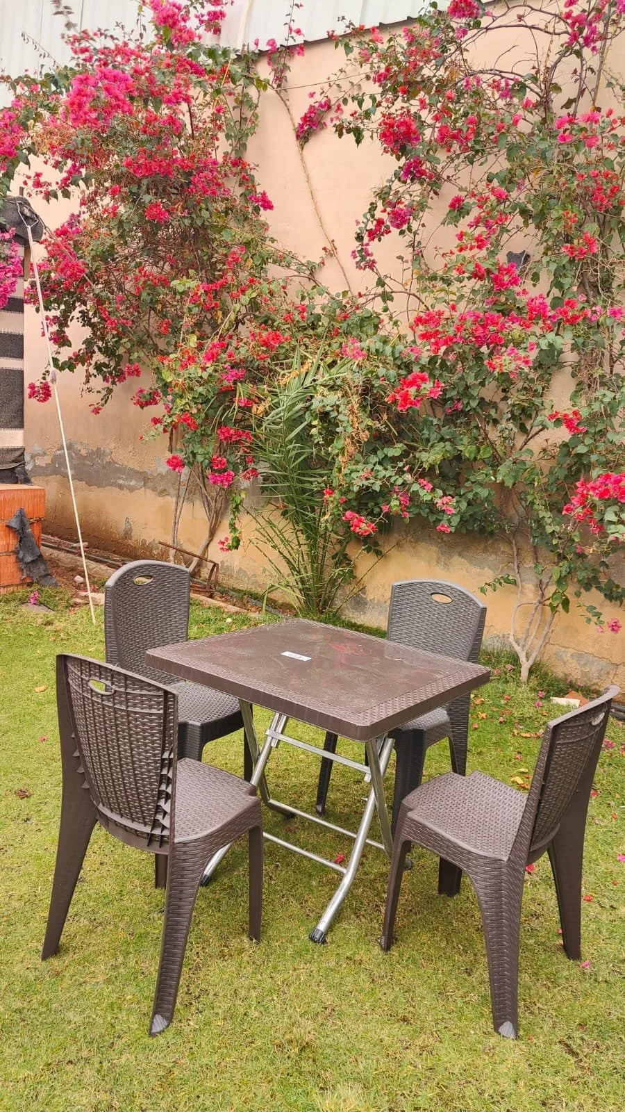 طقم طاولة مستطيل تسفيط مع 4 كراسي الليث واسع وقوي