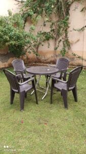 طقم طاولة دائري تسفيط مع 4 كراسي الفخامة