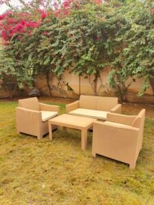 جلسة خارجية 4 اشخاص